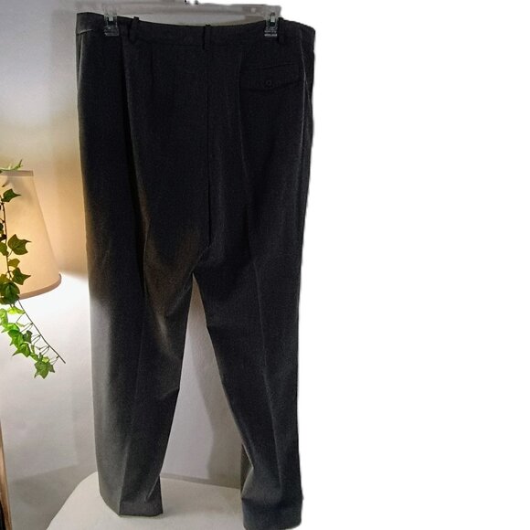 EUC: Jones & Co Size 18 Gray Three-Piece Suit - Picture 13 of 15